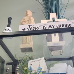 Dolce Vita Day Spa - Loved the decor and items for purchase