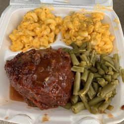 Freeney's Barbecue - Soul Food plate with meatloaf, green beans, and double mac