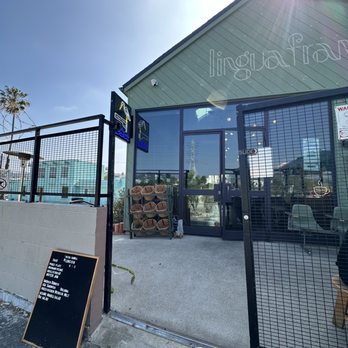 Lingua Franca - Entryway from the bike path - Burgers Near Me - Los Angeles, California
