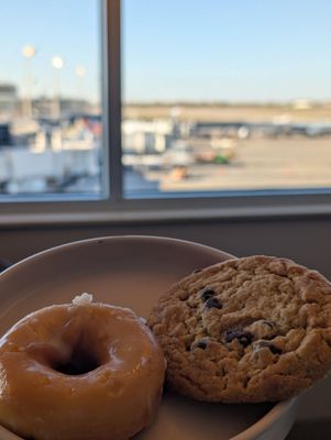 Escape Lounges by null