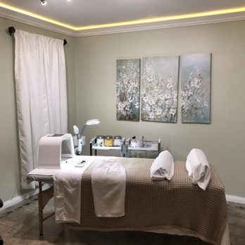 Bloom Salon Spa - Hair Salons Near Me - Long Beach, California Bloom Salon Spa - Hair Salons Near Me - Long Beach, California