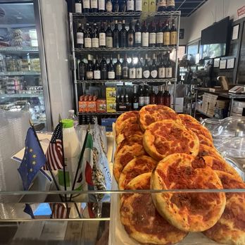 Romano Mercato Italiano - Inside - Italian Near Me - Henderson, Nevada Romano Mercato Italiano - Inside - Italian Near Me - Henderson, Nevada