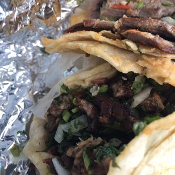 El Chavis Taquizas - Beef & Steak Taco - Mexican Near Me - Oak Lawn, Illinois El Chavis Taquizas - Beef & Steak Taco - Mexican Near Me - Oak Lawn, Illinois