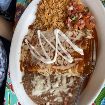 El Paseo Inn - Enchiladas de queso - Mexican Near Me - Los Angeles, California El Paseo Inn - Enchiladas de queso - Mexican Near Me - Los Angeles, California