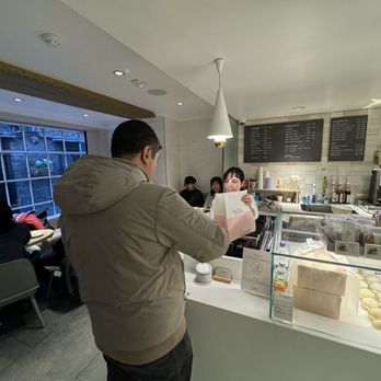 WA Cafe - Coffee & Tea Near Me - London, XGL