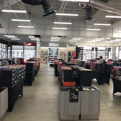 Shoe Palace - Shoe Palace
