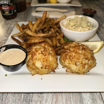 The Point Crab House and Grill - Crab cakes - Seafood Near Me - Arnold, Maryland