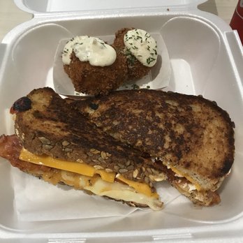 Lolly's Food Trolley - Food Trucks Near Me
