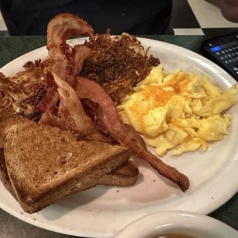 Metro Diner - Bissell Breakfast - American Near Me - Altamonte Springs, Florida