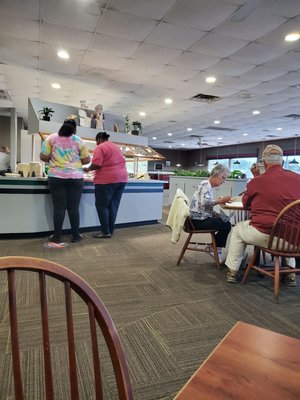 Ralph's Barbecue by null