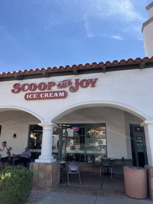 Scoop and Joy by null