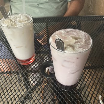 Fat Olives - Housemade Raspberry and BlackBerry Italian  sodas - Pizza Near Me - Flagstaff, Arizona