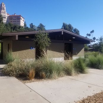 Desiderio Neighborhood Park - Restroom Building - Parks Near Me - Pasadena, California