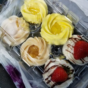 Sweet Kream Bakery - Beautiful and delicious - Bakeries Near Me - Chesapeake, Virginia Sweet Kream Bakery - Beautiful and delicious - Bakeries Near Me - Chesapeake, Virginia