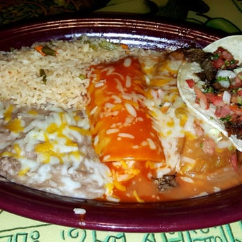 Mariscos Altamar - Combo Plate with Carnitias. Ice cold. Yuck! - Mexican Near Me - Albuquerque, New Mexico