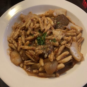 Castello of Niantic - Short rib cavatelli - Pizza Near Me - Niantic, Connecticut Castello of Niantic - Short rib cavatelli - Pizza Near Me - Niantic, Connecticut