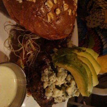 The Counter - Burgers Near Me - Honolulu, Hawaii