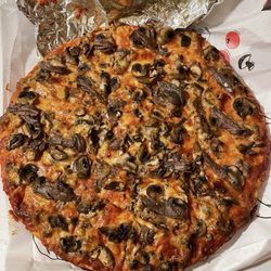 Filippo's Italian Restaurant - Cataro's pizza