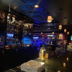Stray Cat Lounge - Bar