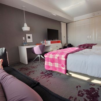 W Bellevue - Hotels Near Me - Bellevue, Washington