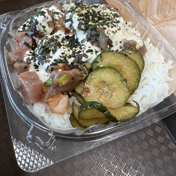 Pine Tree Cafe - Spicy tuna bowl - Breakfast & Brunch Near Me - Kailua-Kona, Hawaii