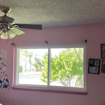 California Showcase Construction - Front bedroom - Windows Installation Near Me - Riverside, California California Showcase Construction - Front bedroom - Windows Installation Near Me - Riverside, California