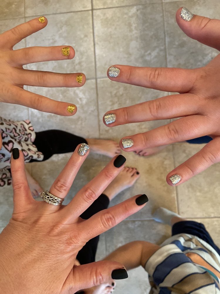 V LAVISH NAILS AND SPA Updated September 2024 70452 Hwy 21
