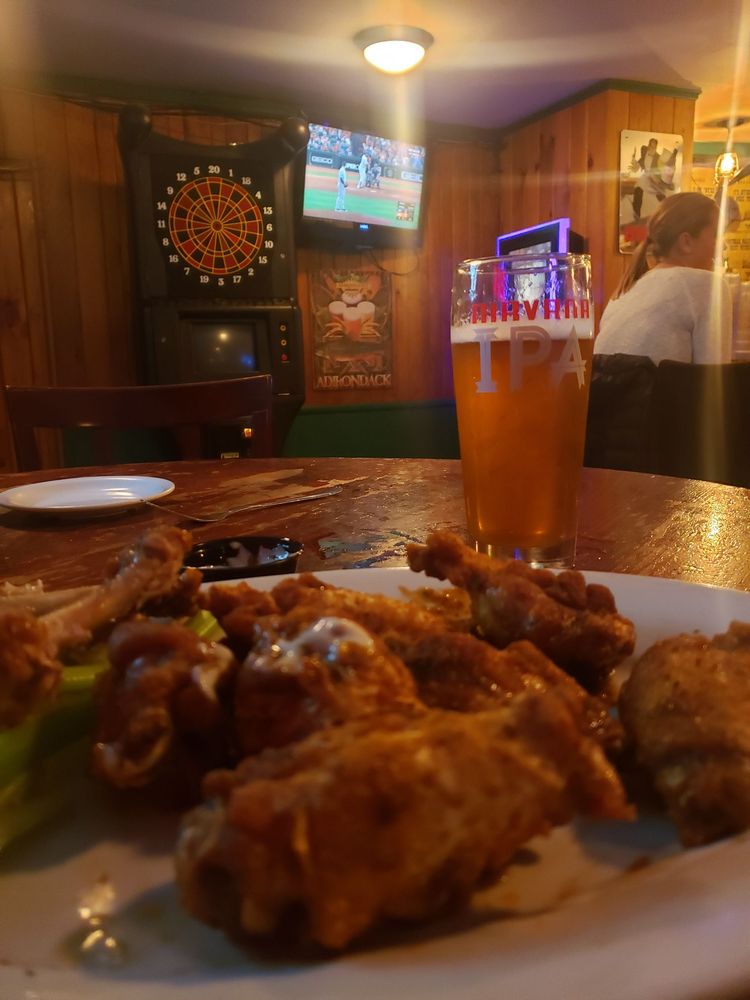 COOLEY’S STONE HOUSE TAVERN 50 Photos & 97 Reviews 49 Pioneer St