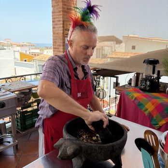 Gaby's - Making salsa - Mexican Near Me - Puerto Vallarta, JAL