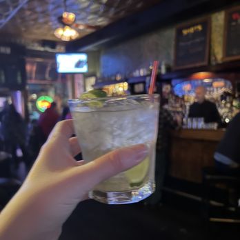 The Famous Bar - Gimlet - Bars Near Me - Saint Louis, Missouri