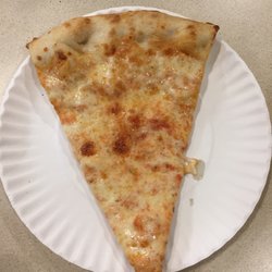 David's Famous Pizza - This pizza was really good!