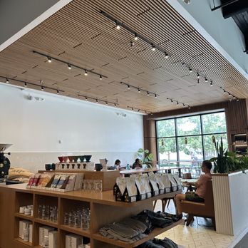 Shortwave Coffee - Seating area. - Coffee & Tea Near Me - Tampa, Florida Shortwave Coffee - Seating area. - Coffee & Tea Near Me - Tampa, Florida