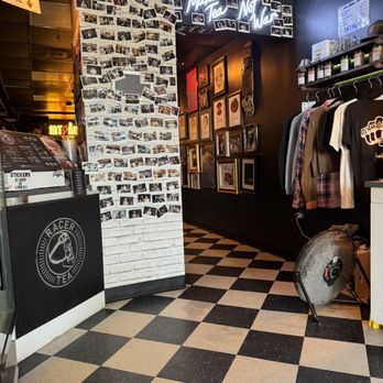 Racer Tea Bar - Inside - Coffee & Tea Near Me - Redondo beach, California