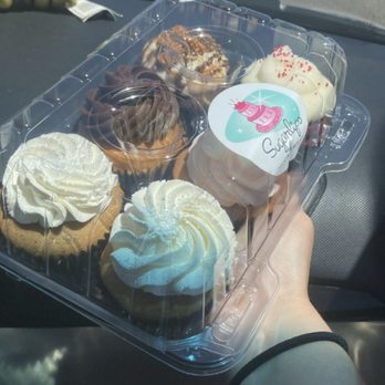 Sugarlips Cakery - All the cupcakes - Bakeries Near Me - Mesa, Arizona