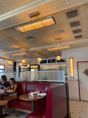 Raymond's by null