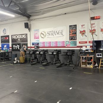 Strange Strength and Conditioning - Morning WOD - Trainers Near Me - North Hollywood, California Strange Strength and Conditioning - Morning WOD - Trainers Near Me - North Hollywood, California