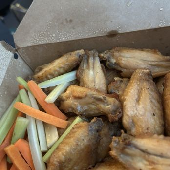 Joey's Wings - 20 pc Wings - Chicken Wings Near Me - Los Angeles, California Joey's Wings - 20 pc Wings - Chicken Wings Near Me - Los Angeles, California