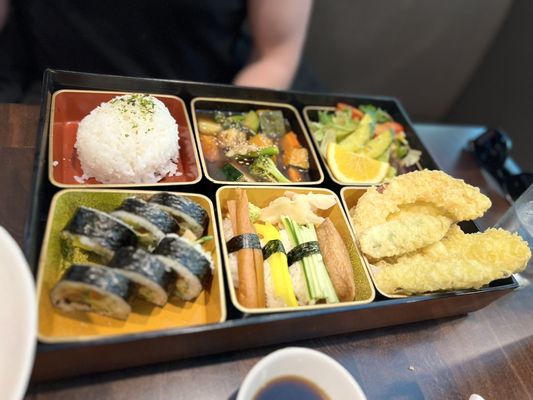 Fuji Sushi by null