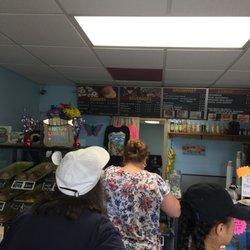 Beachside cafe - Hmm what to get...