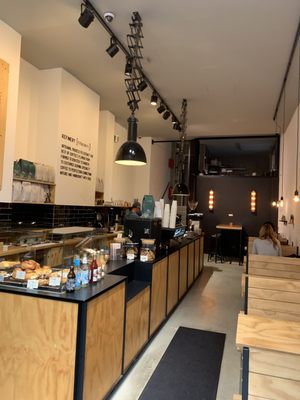 Refinery High End Coffee by null