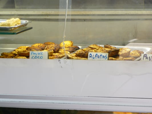 Alfama Doce by null