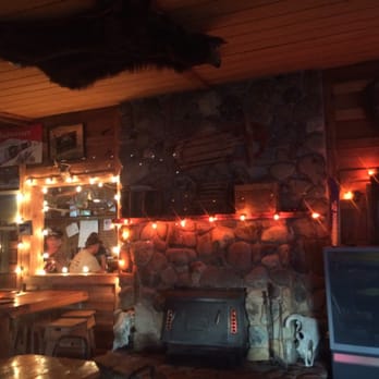 Wise River Club - Eclectic atmosphere with a wood stove! - American Near Me - Wise River, Montana