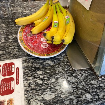 Lagoon Chinese Restaurant - Bananas at the register - Chinese Near Me - Honolulu, Hawaii Lagoon Chinese Restaurant - Bananas at the register - Chinese Near Me - Honolulu, Hawaii