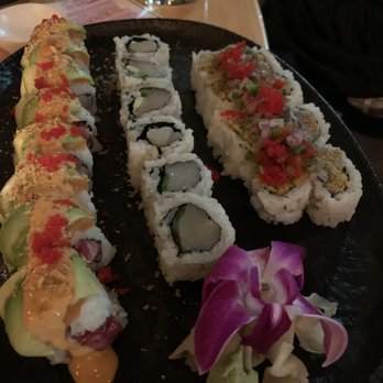 Saku - Guac is "Extra" Roll, Crunch Drunk Love, Spicy Scallop Roll - Cocktail Bars Near Me - Hoboken, New Jersey Saku - Guac is "Extra" Roll, Crunch Drunk Love, Spicy Scallop Roll - Cocktail Bars Near Me - Hoboken, New Jersey
