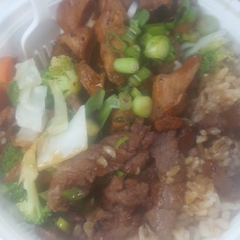 Flame Broiler - Chicken, beef bowl... accompanied by brown rice and veggie mix! - Korean Near Me - Greensboro, North Carolina Flame Broiler - Chicken, beef bowl... accompanied by brown rice and veggie mix! - Korean Near Me - Greensboro, North Carolina