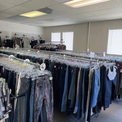 West Main Thrift - Womens clothing
