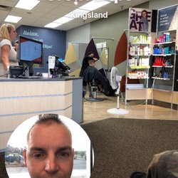 Great Clips - Waiting area.
