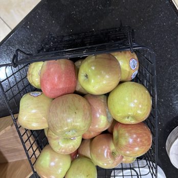 Fairfield by Marriott Inn & Suites Paducah - Very fresh apples - Hotels Near Me - Paducah, Kentucky