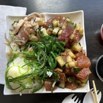 Shoots Fish & Beer - Poke sampler - Tacos Near Me - Oceanside, California