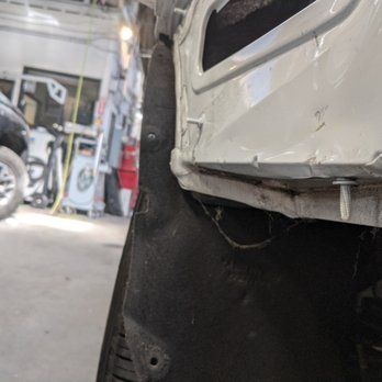 Fix Auto Berkeley - Damage to the frame - Body Shops Near Me - Berkeley, California Fix Auto Berkeley - Damage to the frame - Body Shops Near Me - Berkeley, California